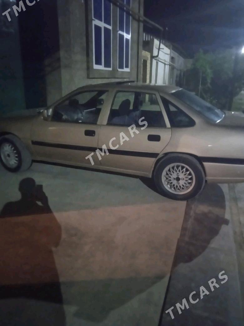 Opel Vectra 1992 - 22 000 TMT - Çärjew - img 3