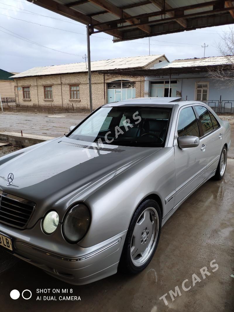 Mercedes-Benz E320 2002 - 130 000 TMT - Туркменабат - img 4