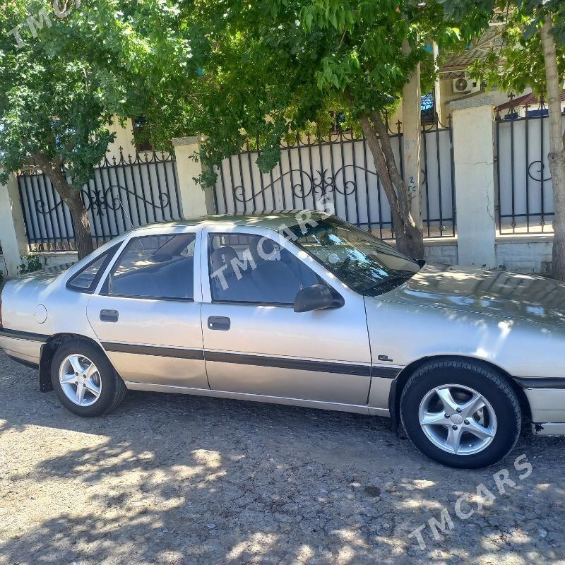 Opel Vectra 1991 - 32 000 TMT - Mary - img 2