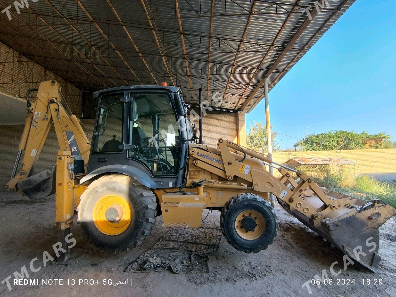 JCB 3CX Compact 2013 - 440 000 TMT - Çärjew - img 6