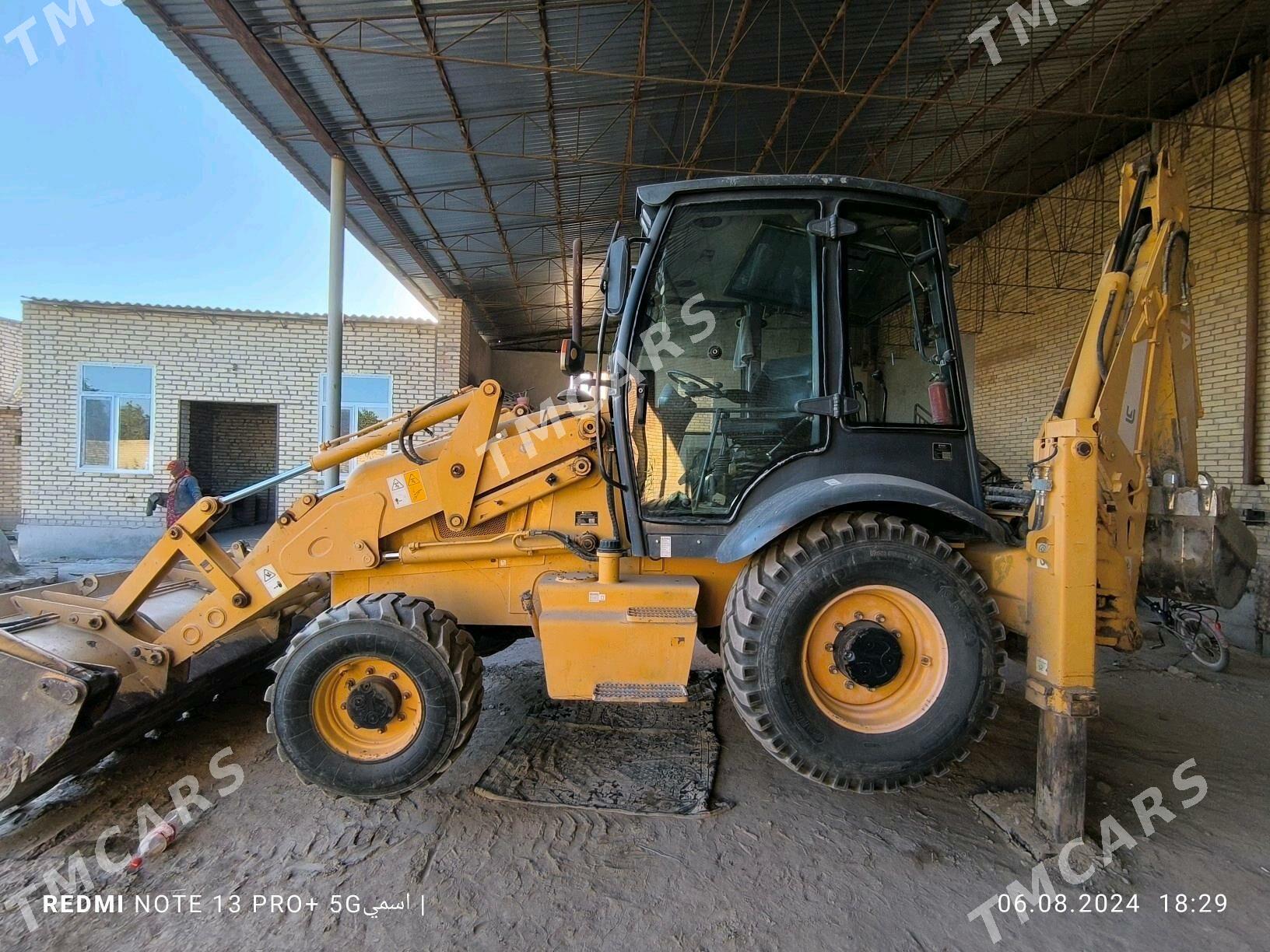 JCB 3CX Compact 2013 - 440 000 TMT - Çärjew - img 8