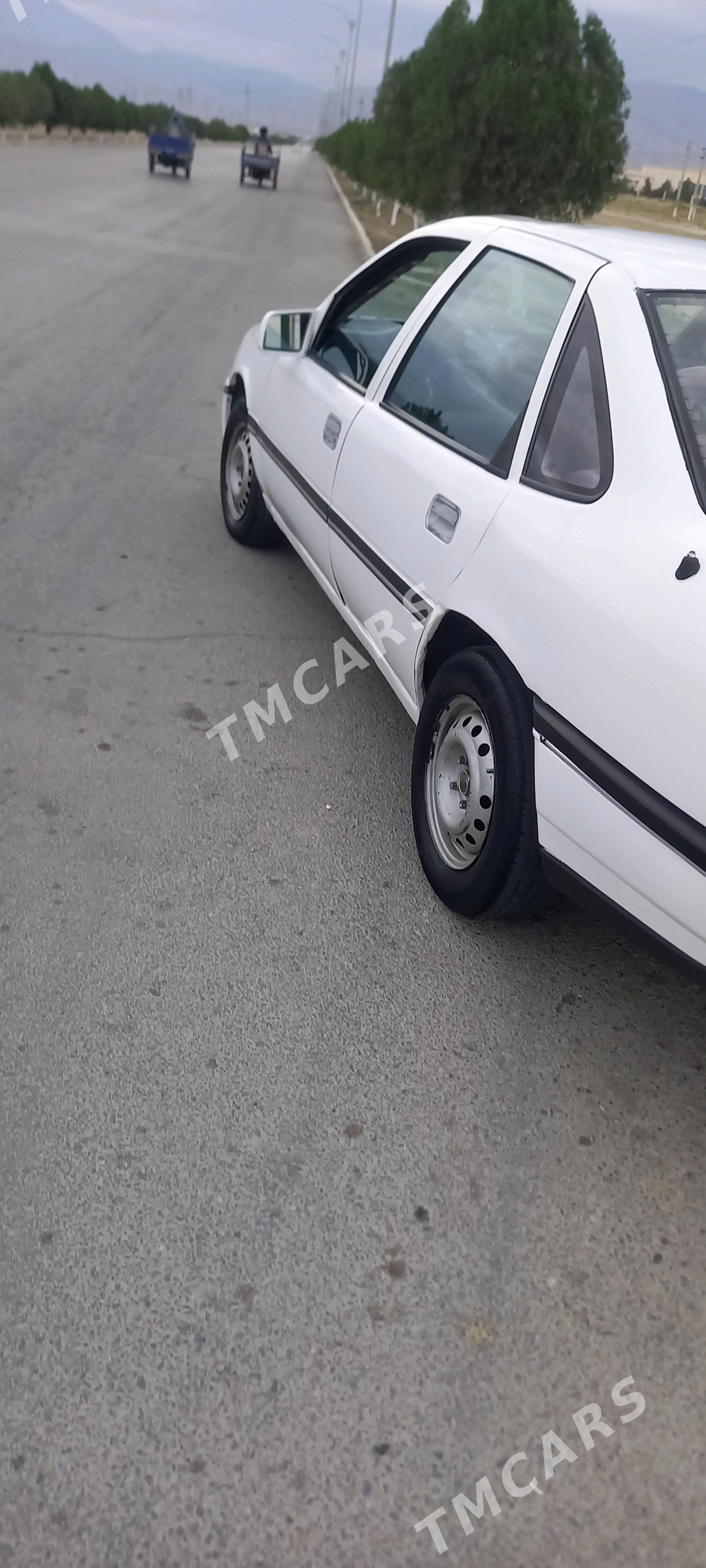 Opel Vectra 1991 - 23 000 TMT - Бахарден - img 2