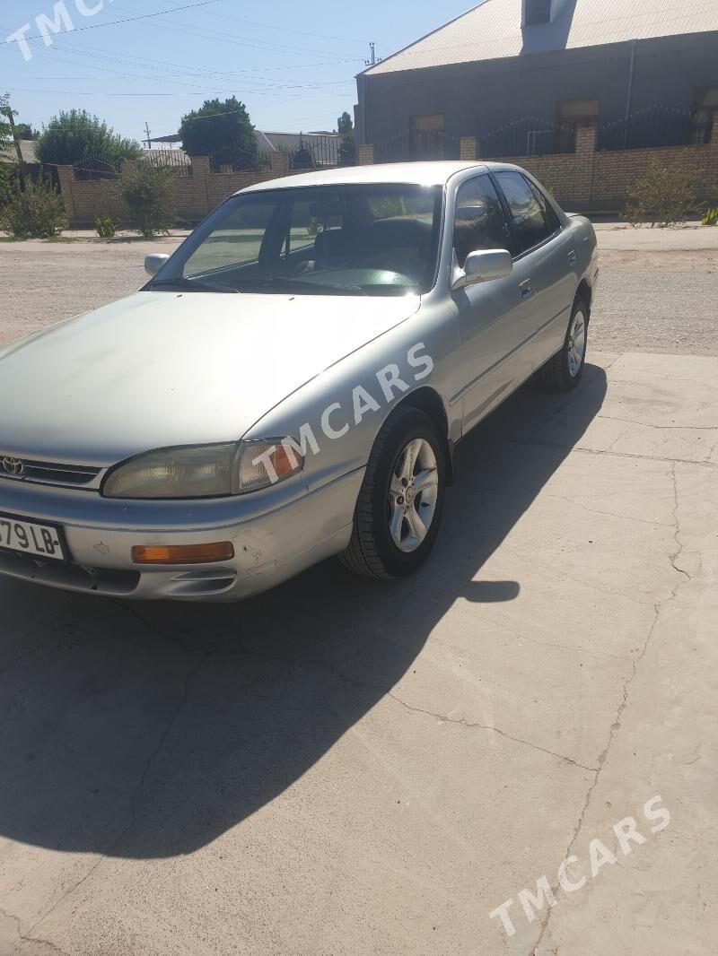 Toyota Camry 1995 - 60 000 TMT - Саят - img 4