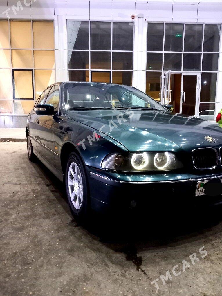 BMW E39 2000 - 88 000 TMT - Дашогуз - img 4