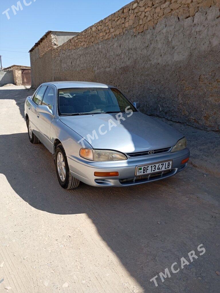 Toyota Camry 1995 - 75 000 TMT - Магданлы - img 2