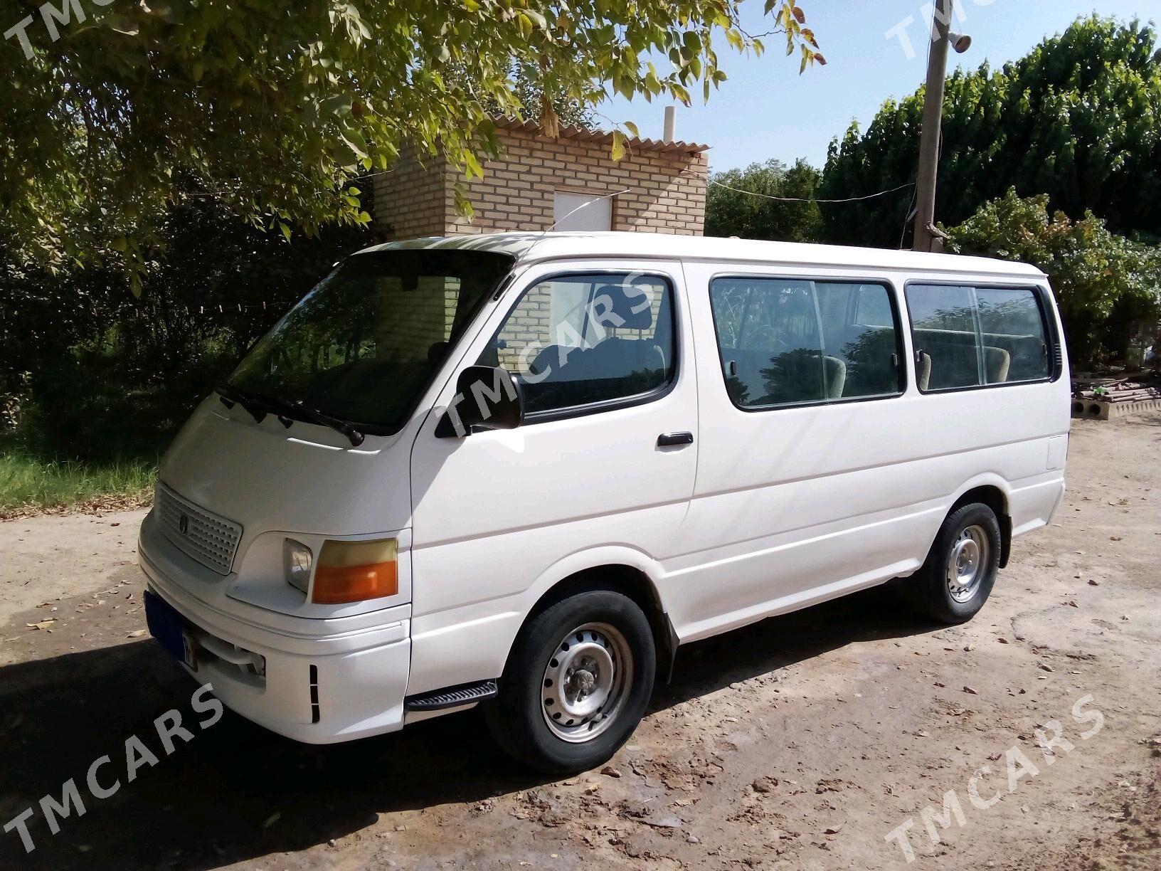 Toyota Hiace 2003 - 105 000 TMT - Mary - img 3