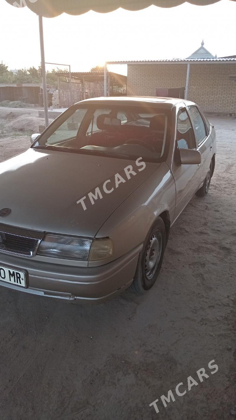 Opel Vectra 1990 - 20 000 TMT - Mary - img 8