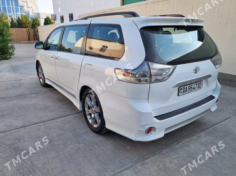 Toyota Sienna 2015 - 310 000 TMT - Дашогуз - img 3