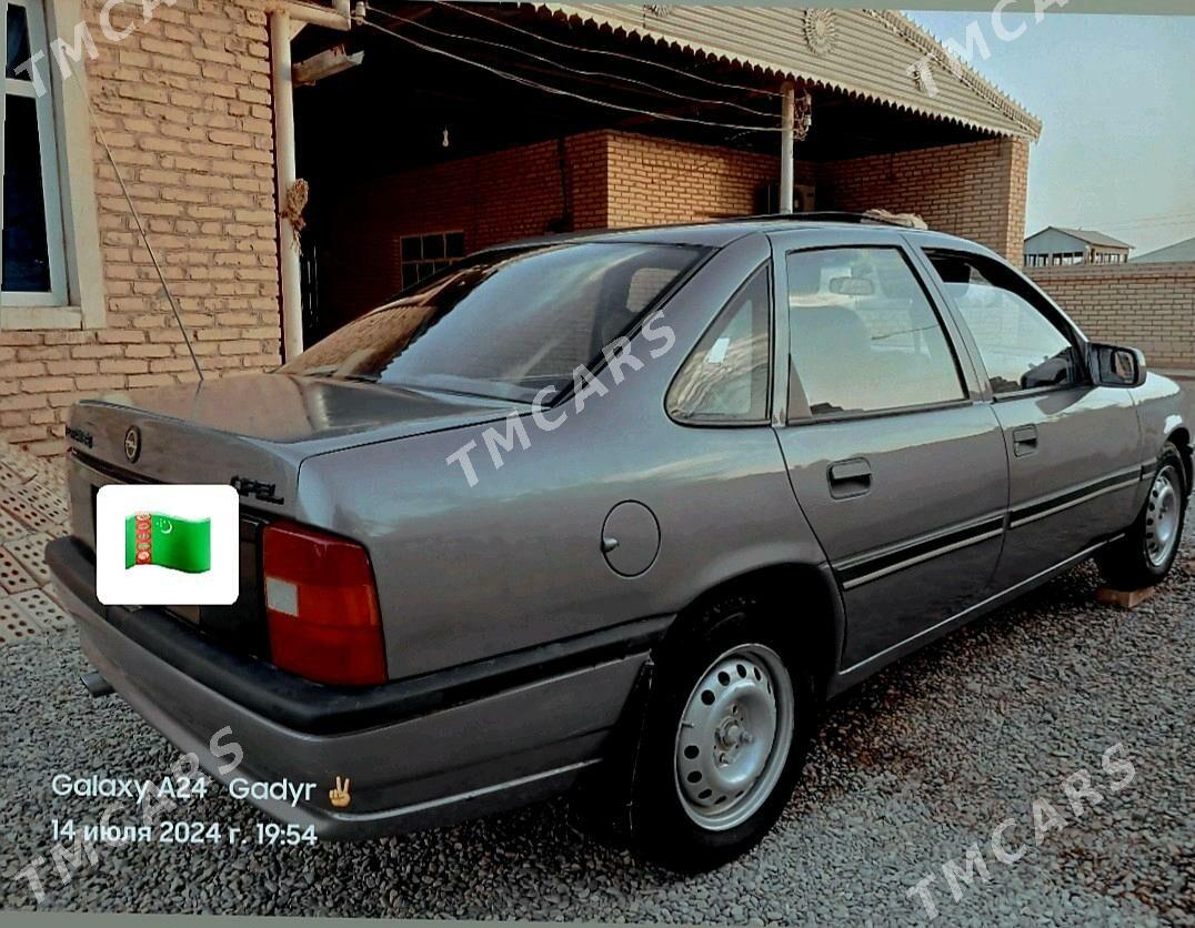 Opel Vectra 1990 - 26 000 TMT - Векильбазар - img 4