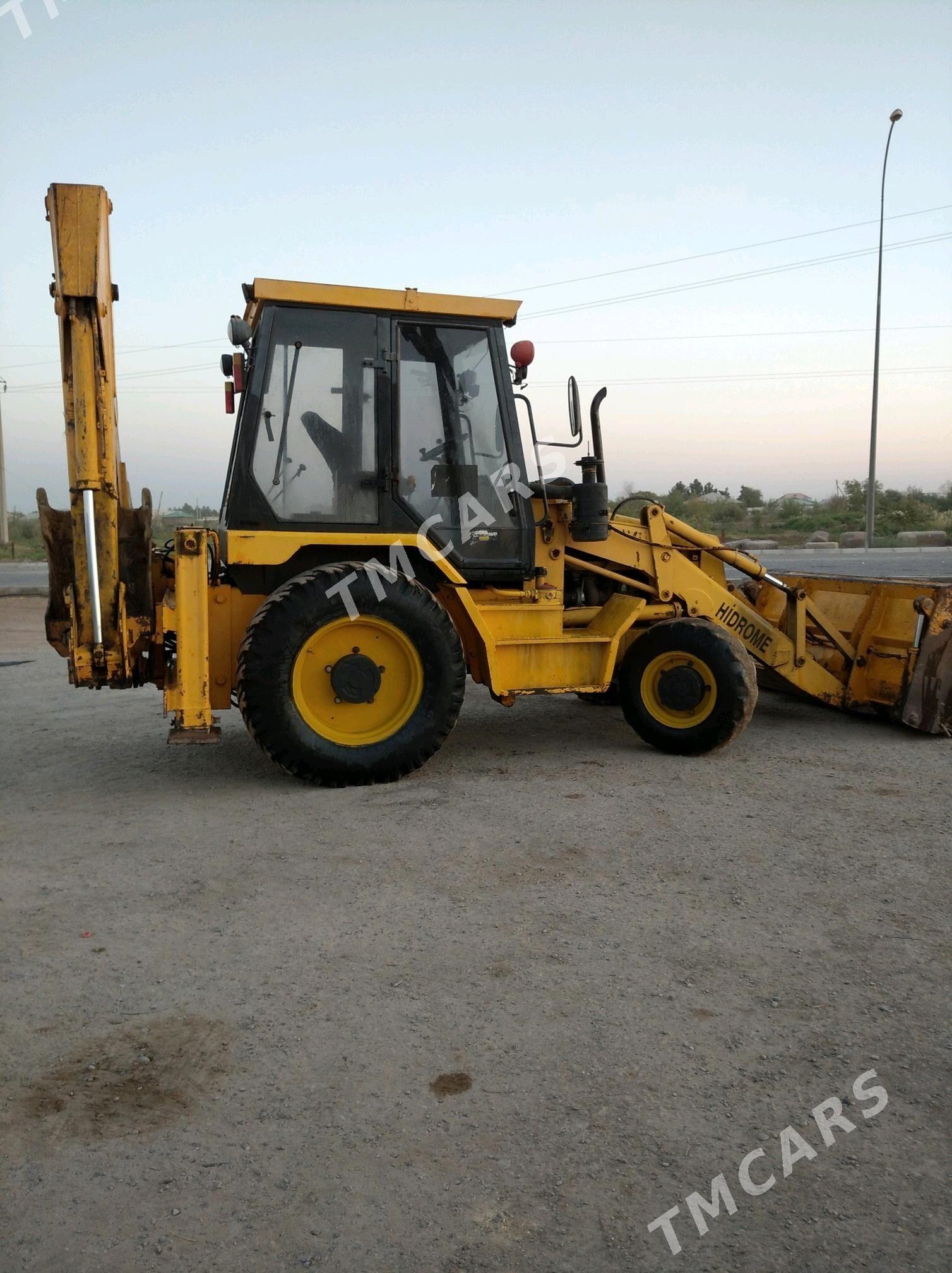 JCB 4CX ECO 2005 - 300 000 TMT - Огуз хан - img 5