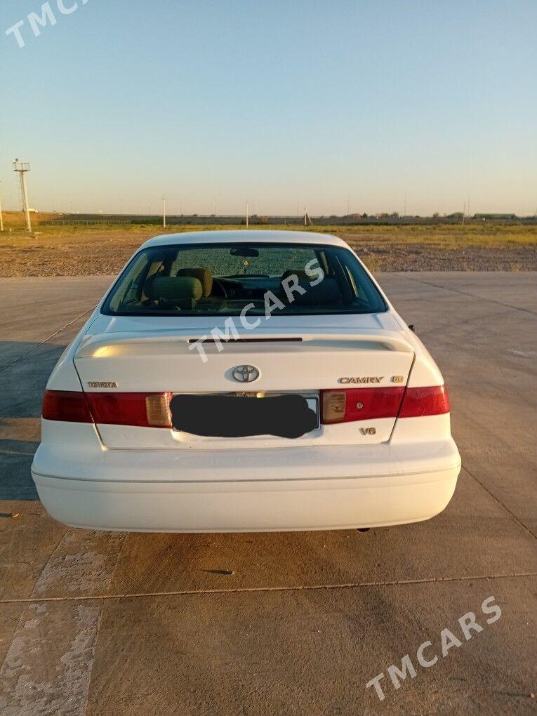 Toyota Camry 2000 - 115 000 TMT - Kerki - img 2