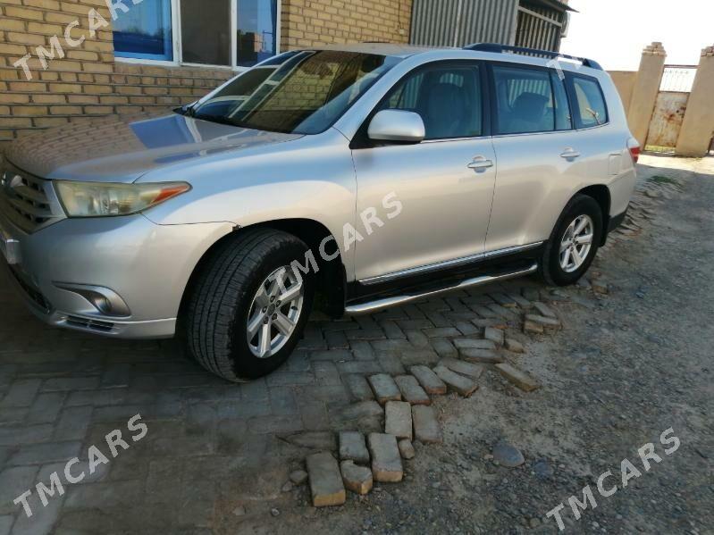 Toyota Highlander 2011 - 250 000 TMT - Mary - img 6