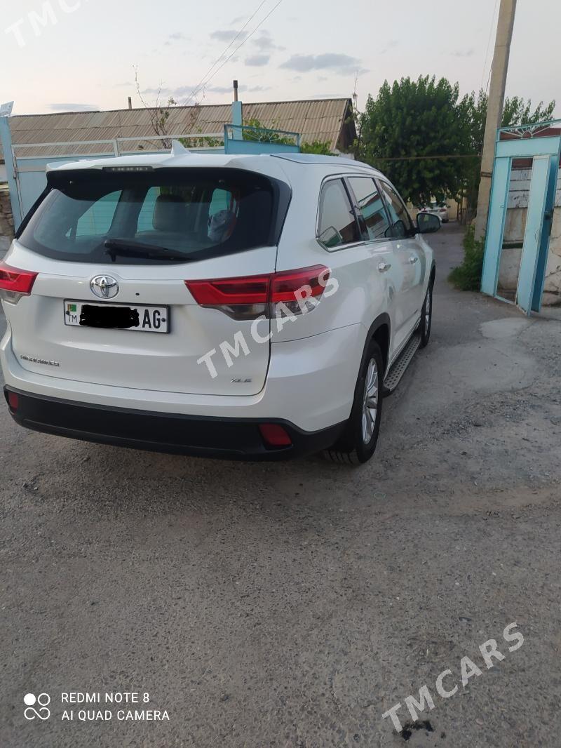 Toyota Highlander 2018 - 390 000 TMT - Aşgabat - img 4