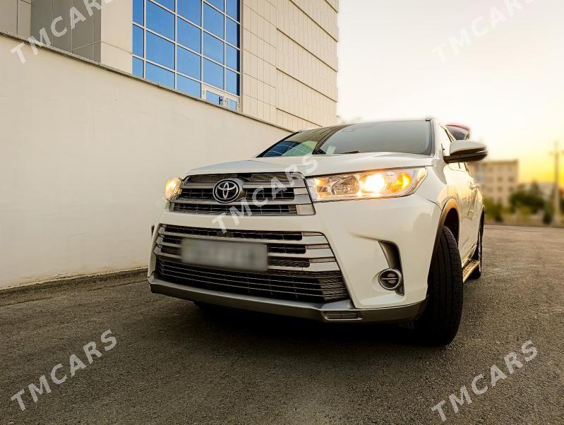 Toyota Highlander 2018 - 430 000 TMT - Ак-Бугдайский этрап - img 3