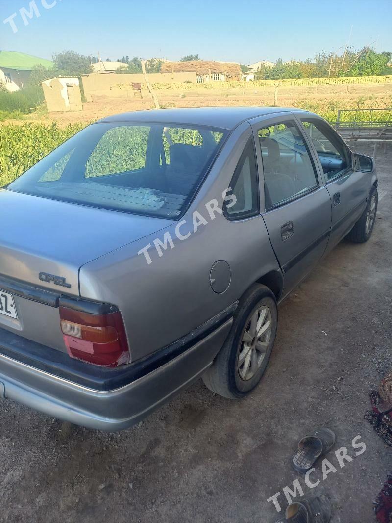 Opel Vectra 1993 - 30 000 TMT - Болдумсаз - img 4