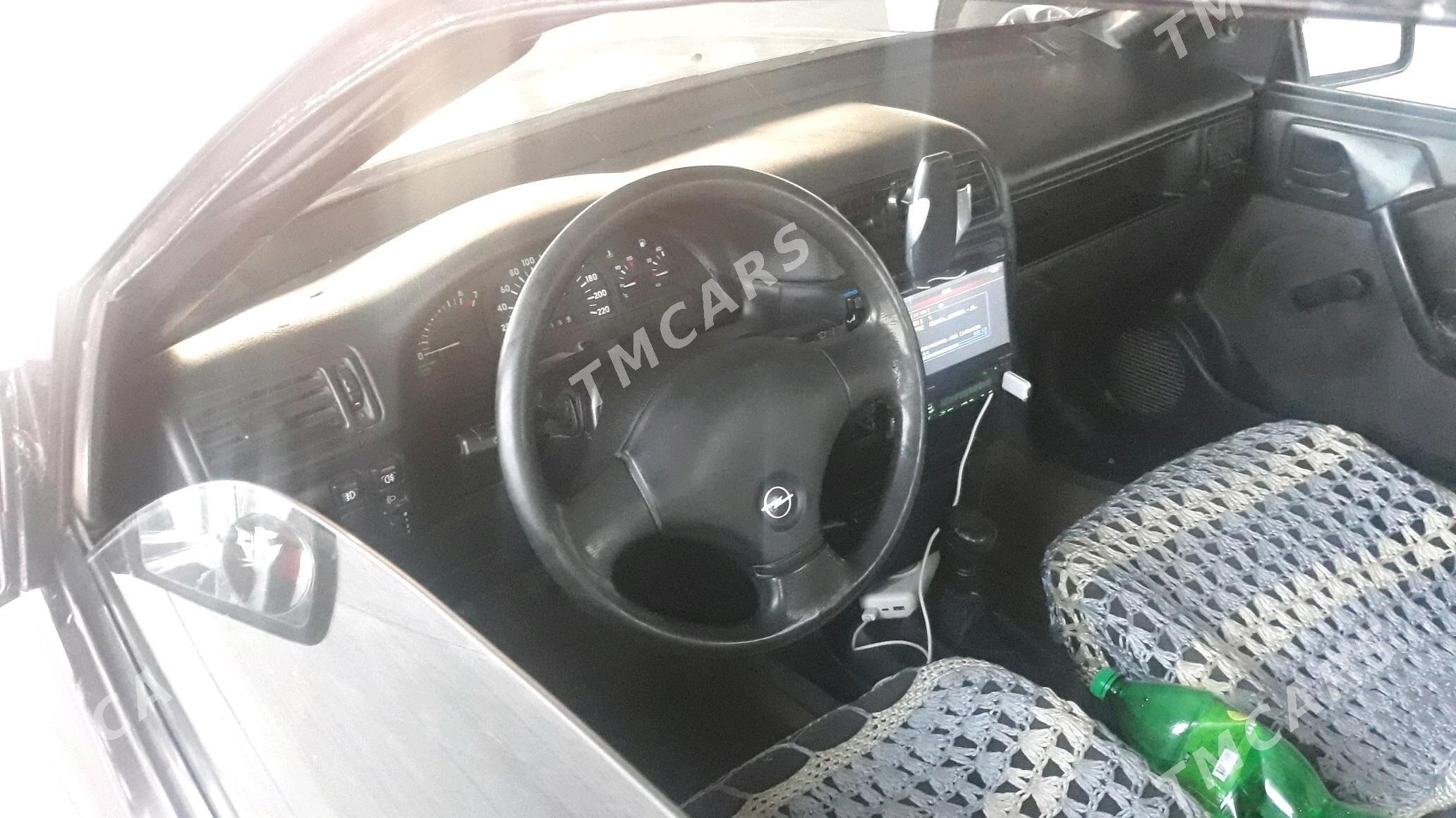 Opel Vectra 1991 - 20 000 TMT - Farap - img 2