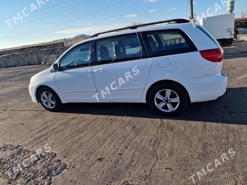 Toyota Sienna 2009 - 180 000 TMT - Türkmenbaşy - img 2