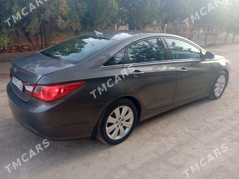 Hyundai Sonata 2011 - 125 000 TMT - Şabat etr. - img 2