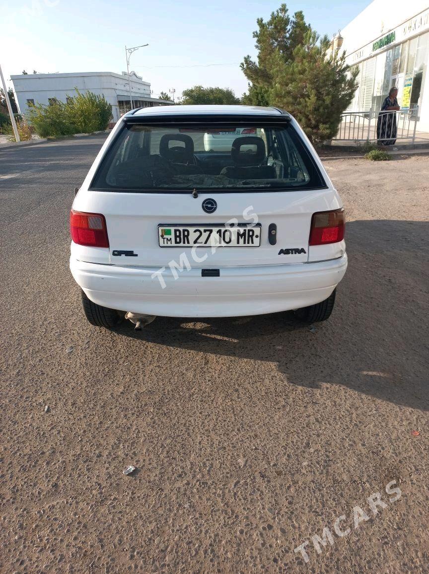 Opel Astra 1992 - 30 000 TMT - Фарап - img 5