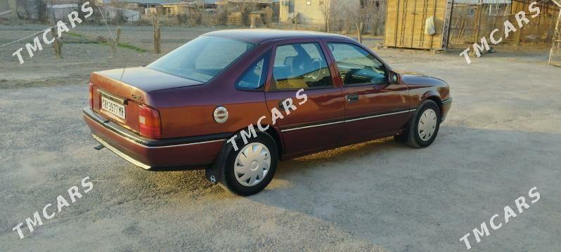 Opel Vectra 1992 - 23 000 TMT - Сакарчага - img 2