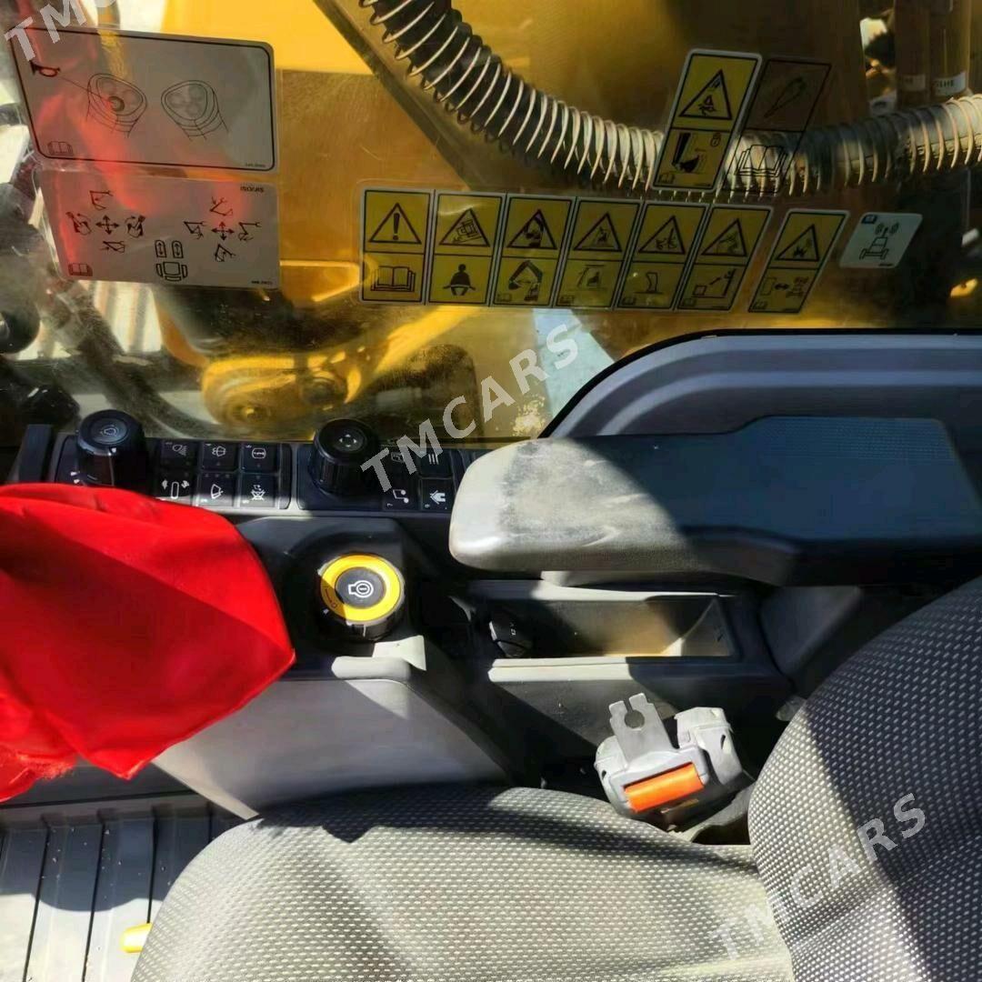 Caterpillar Excavator 2021 - 1 110 000 TMT - Мары - img 9