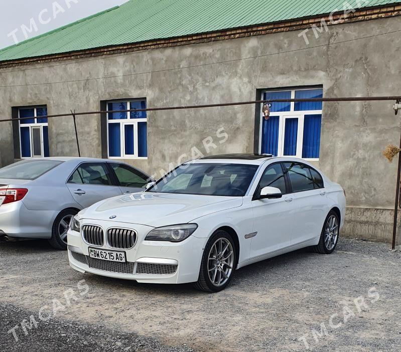 BMW 740 2011 - 400 000 TMT - Арчабиль шаёлы - img 2