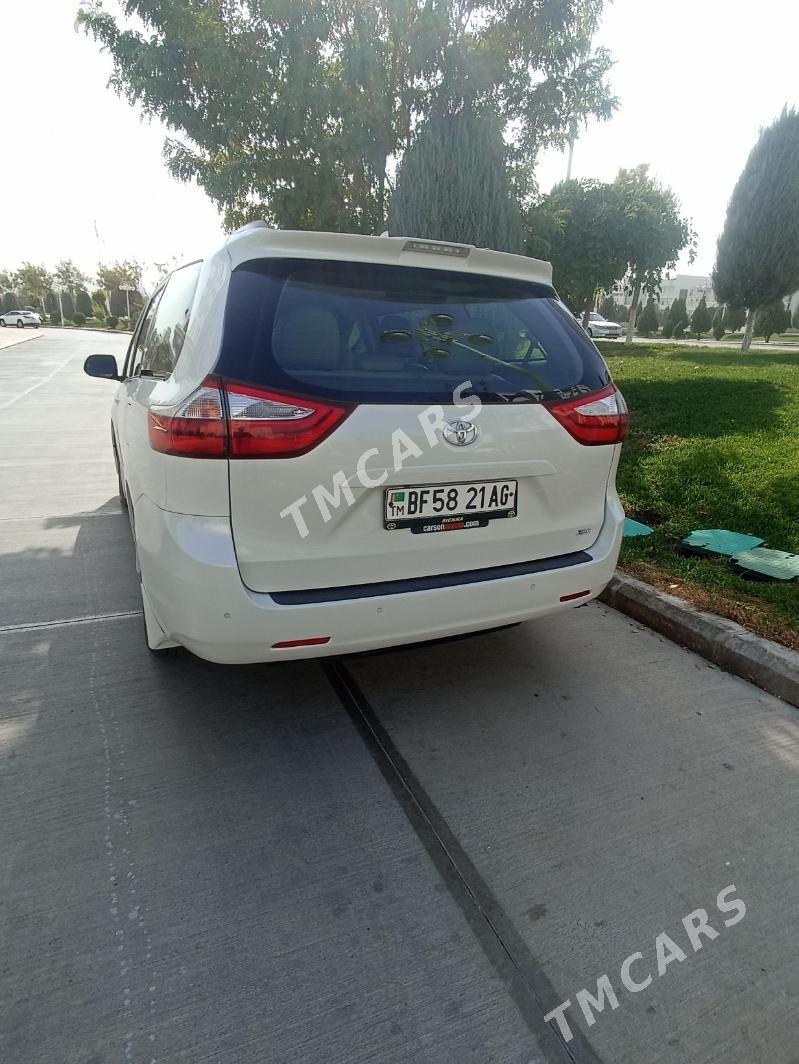 Toyota Sienna 2019 - 430 000 TMT - Aşgabat - img 7