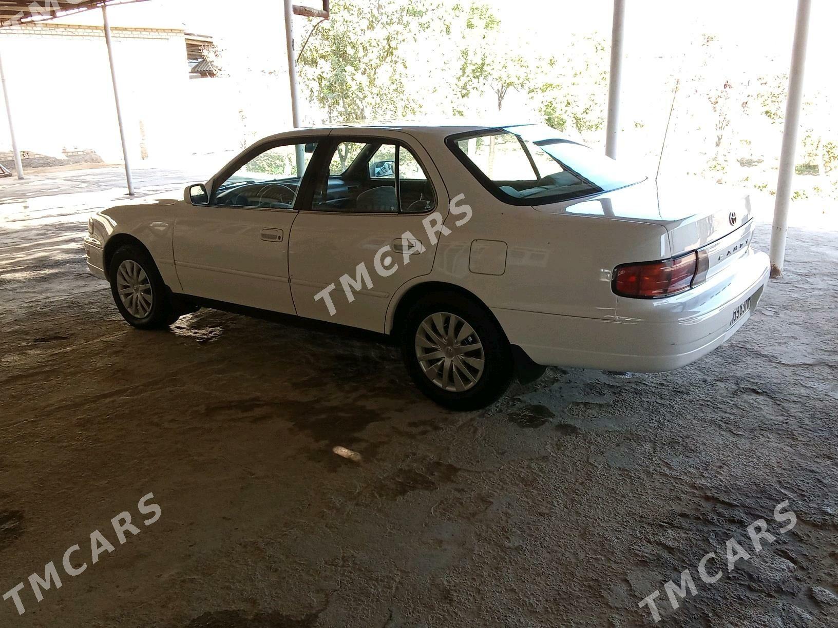 Toyota Camry 1993 - 80 000 TMT - Мары - img 7