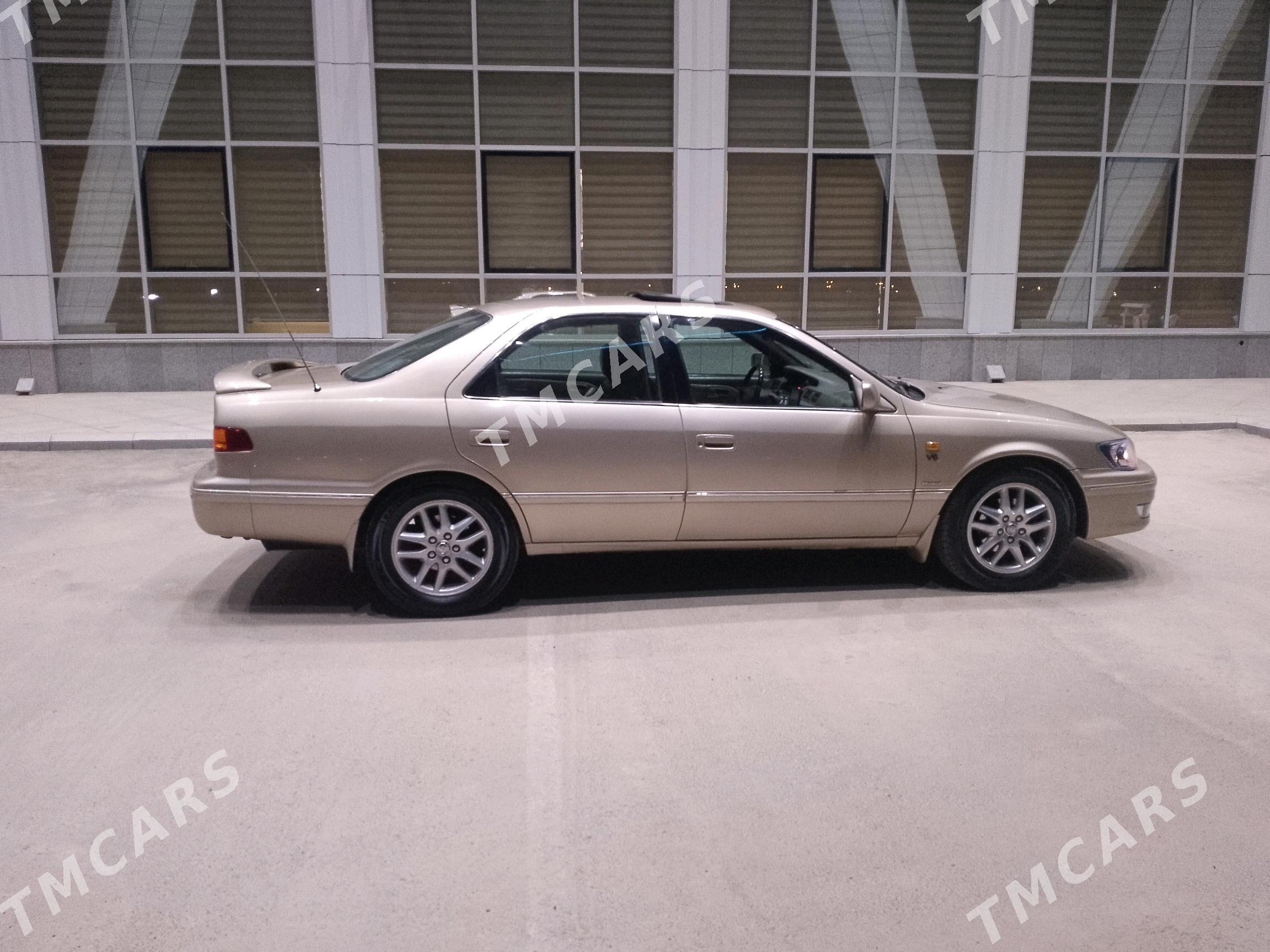 Toyota Camry 2001 - 150 000 TMT - Мары - img 2