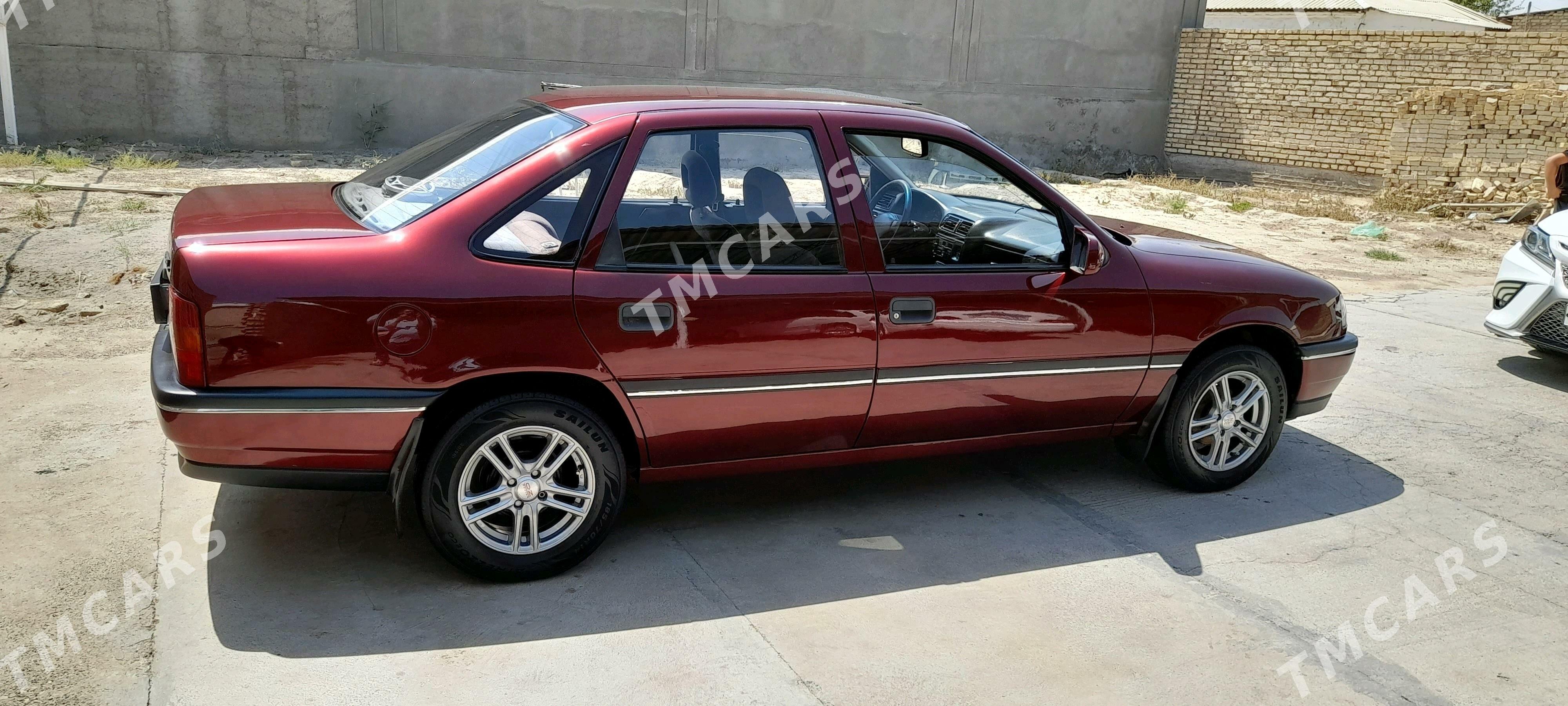 Opel Vectra 1992 - 40 000 TMT - Мары - img 3