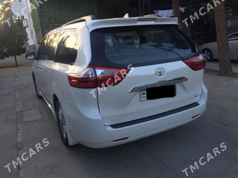 Toyota Sienna 2019 - 480 000 TMT - Türkmenbaşy - img 4