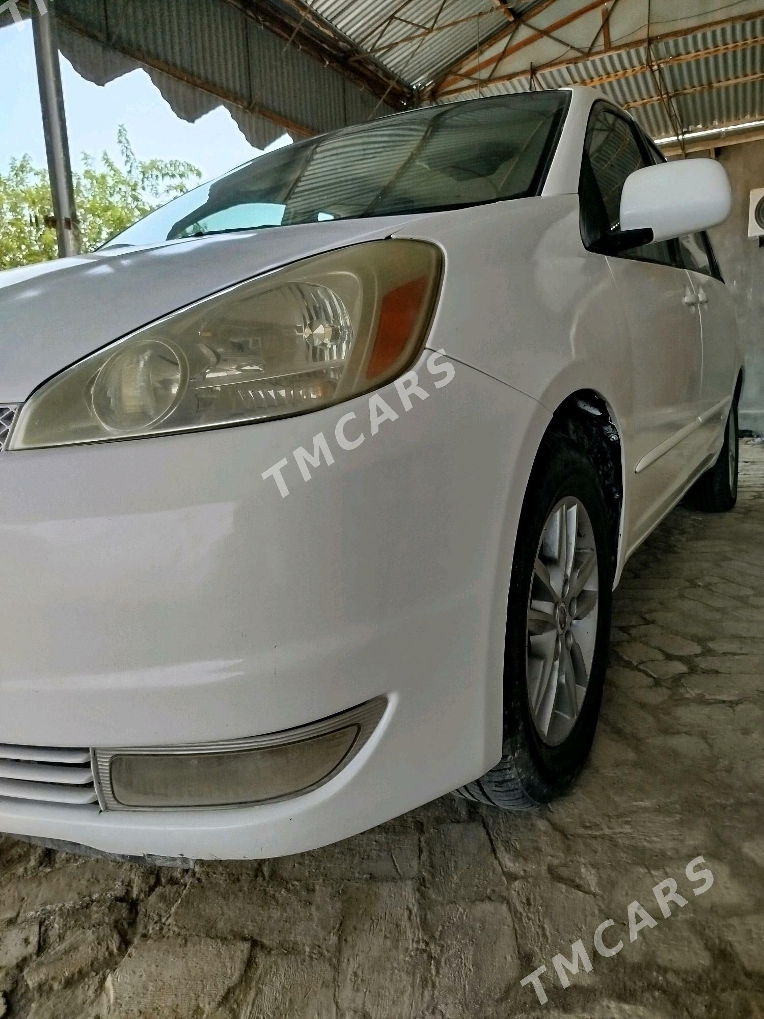 Toyota Sienna 2004 - 165 000 TMT - Ёлётен - img 2