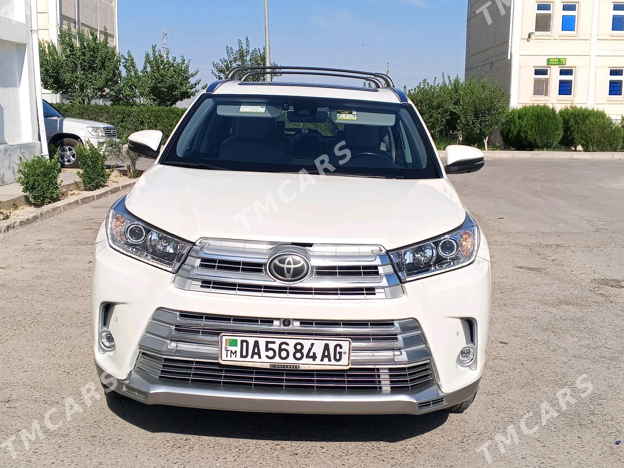 Toyota Highlander 2018 - 450 000 TMT - Büzmeýin GRES - img 9