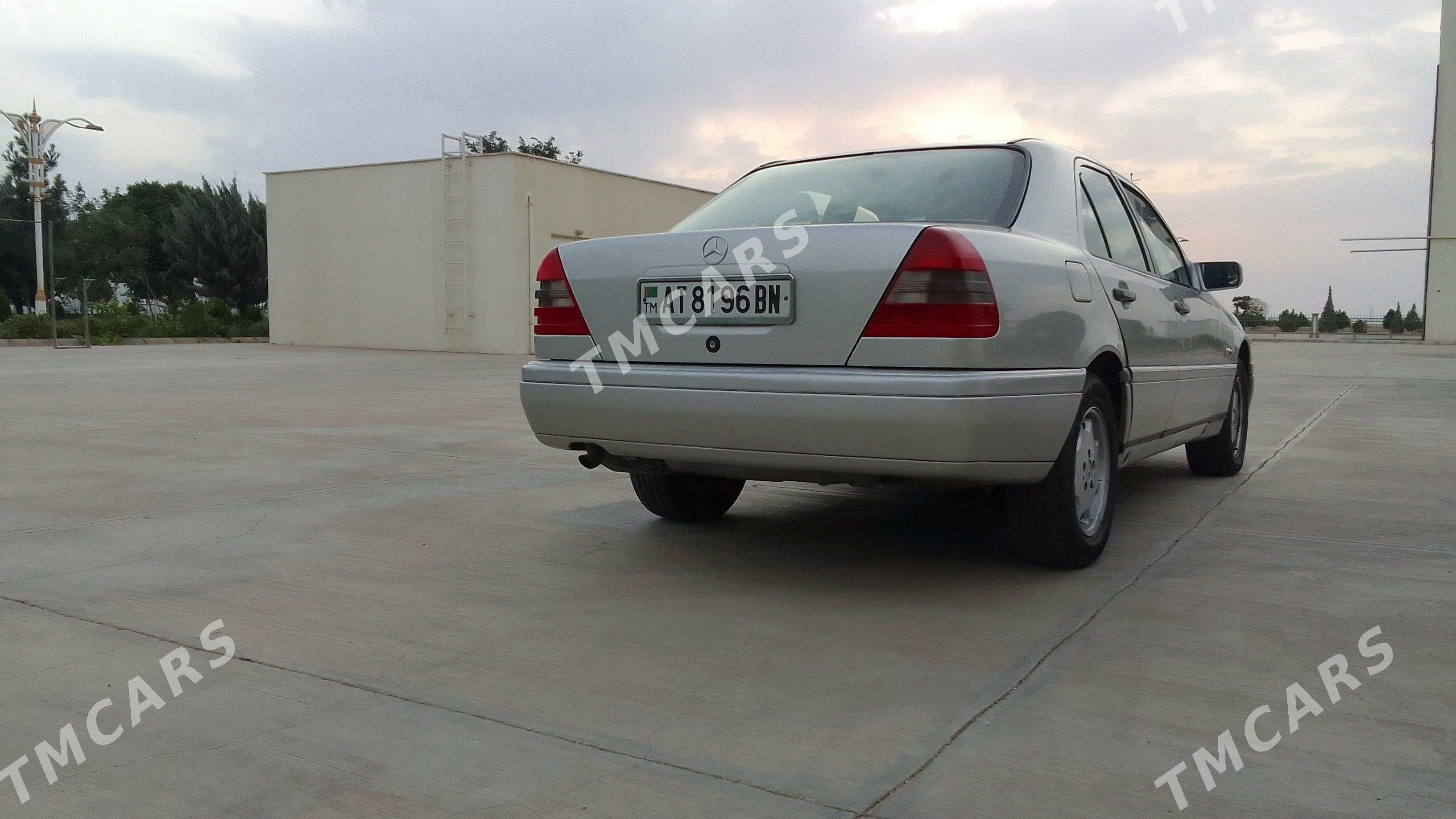 Mercedes-Benz C280 1995 - 40 000 TMT - Türkmenbaşy - img 4