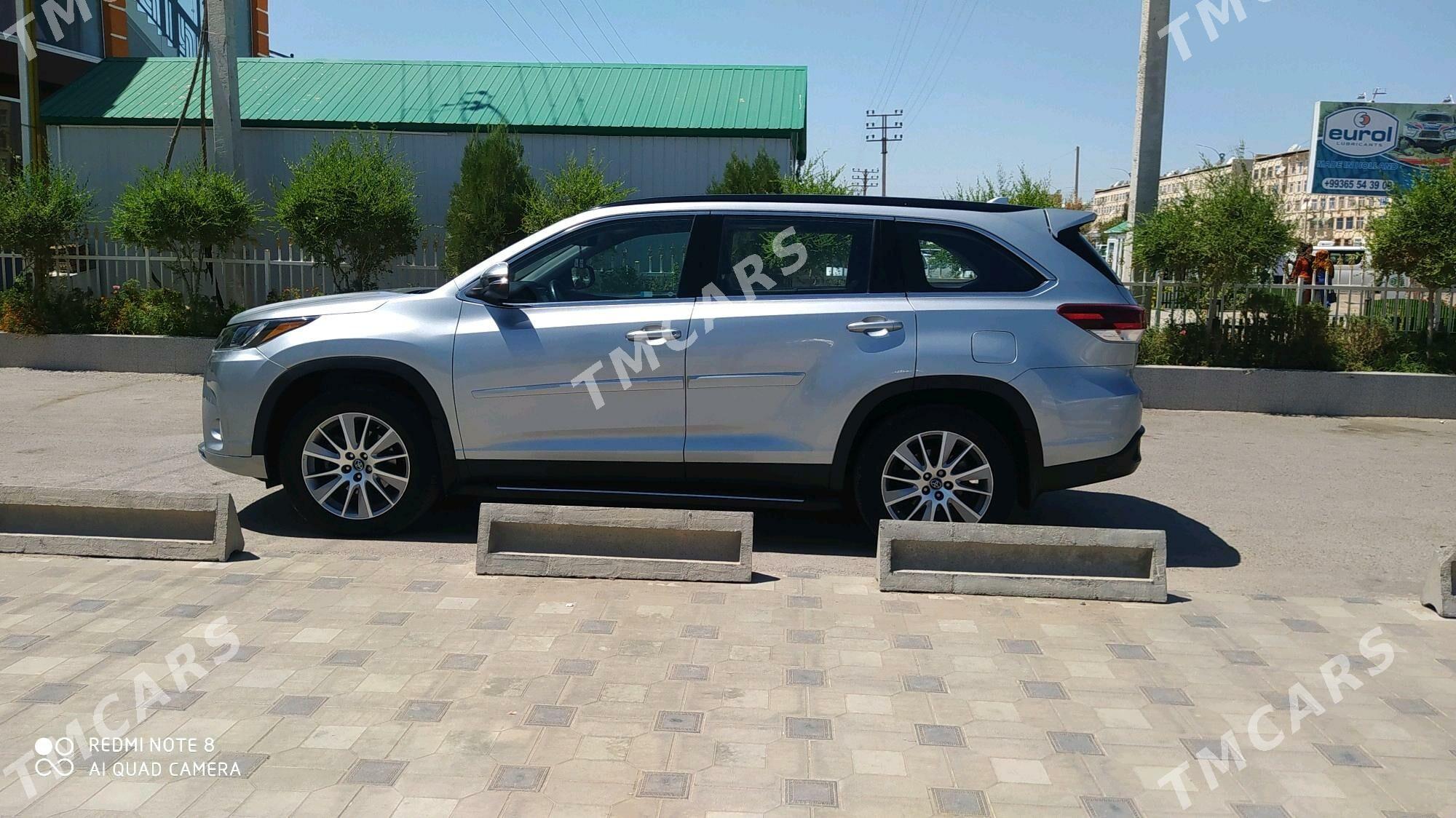 Toyota Highlander 2019 - 400 000 TMT - Baýramaly - img 2