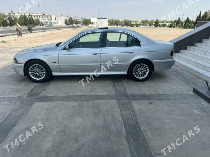 BMW E39 2003 - 110 000 TMT - Balkanabat - img 3