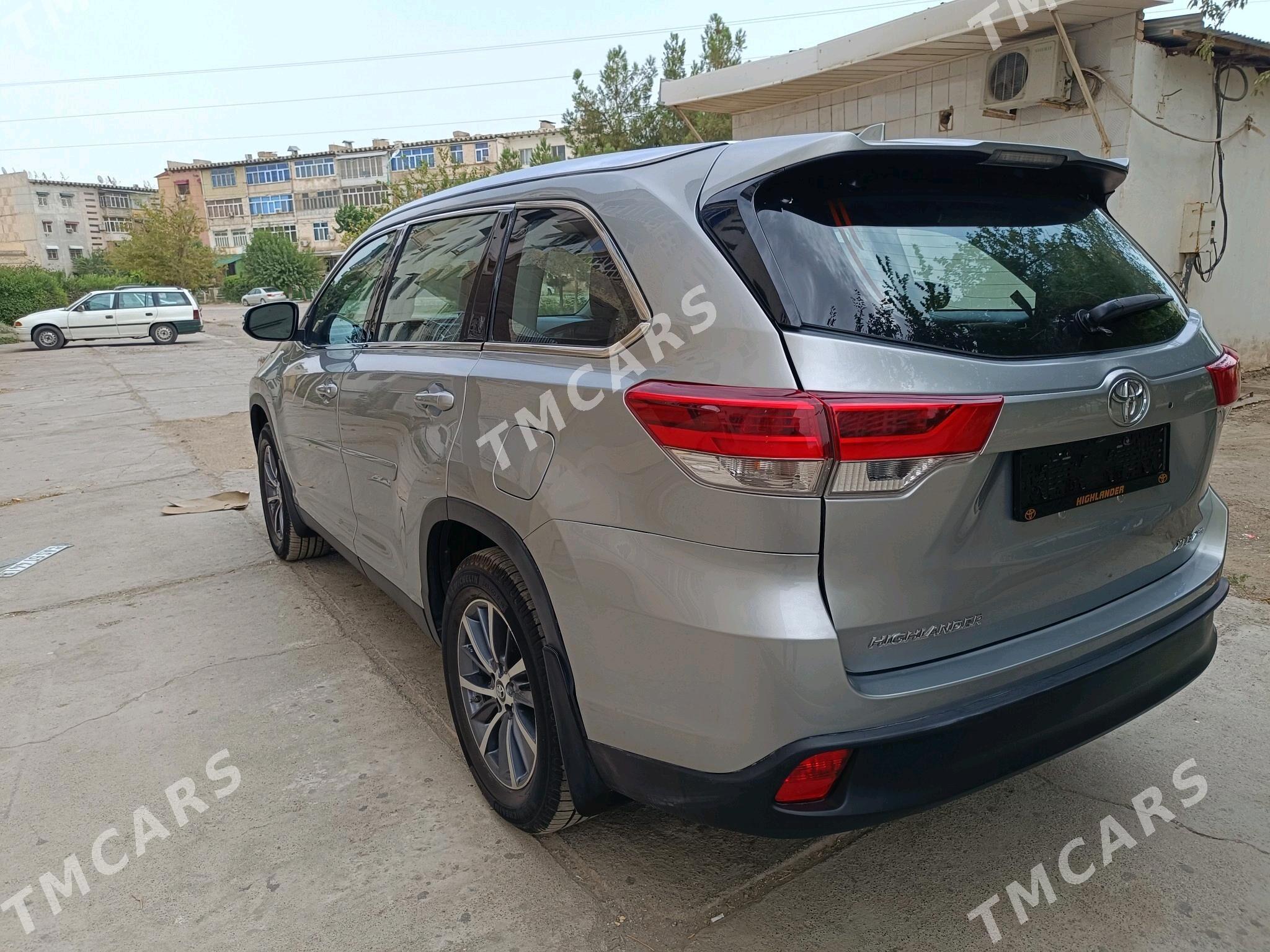 Toyota Highlander 2019 - 480 000 TMT - Туркменабат - img 4