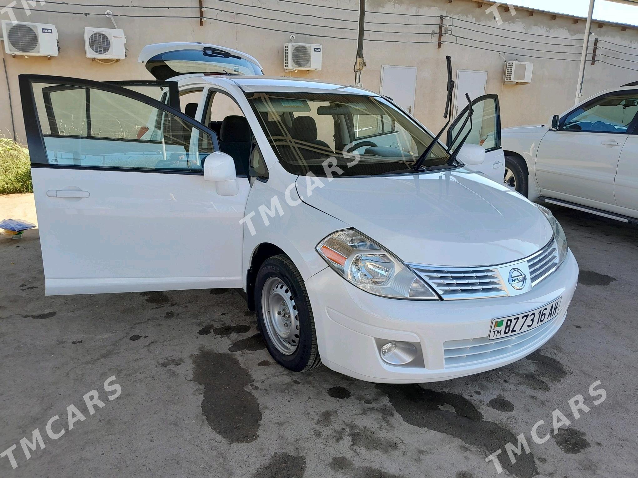 Nissan Versa 2010 - 100 000 TMT - Янбаш - img 2