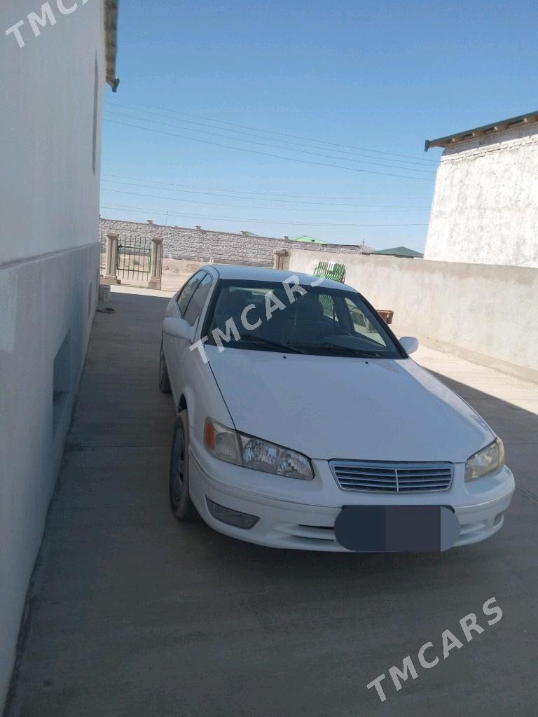 Toyota Camry 2000 - 130 000 TMT - Gubadag - img 4