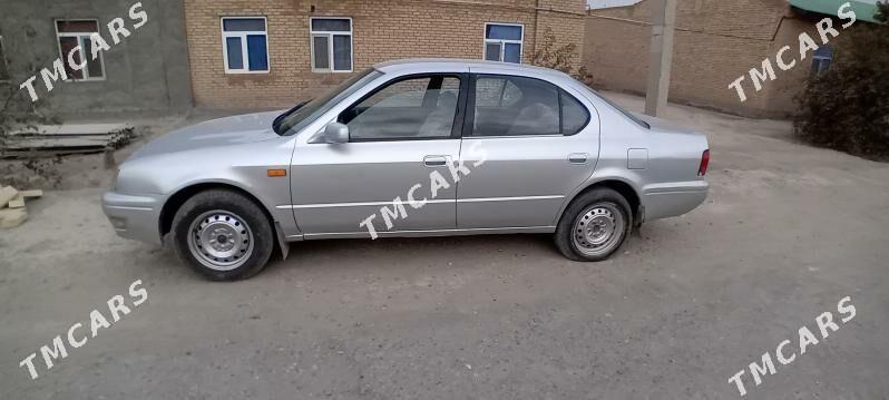 Toyota Vista 1994 - 40 000 TMT - Сакар - img 2