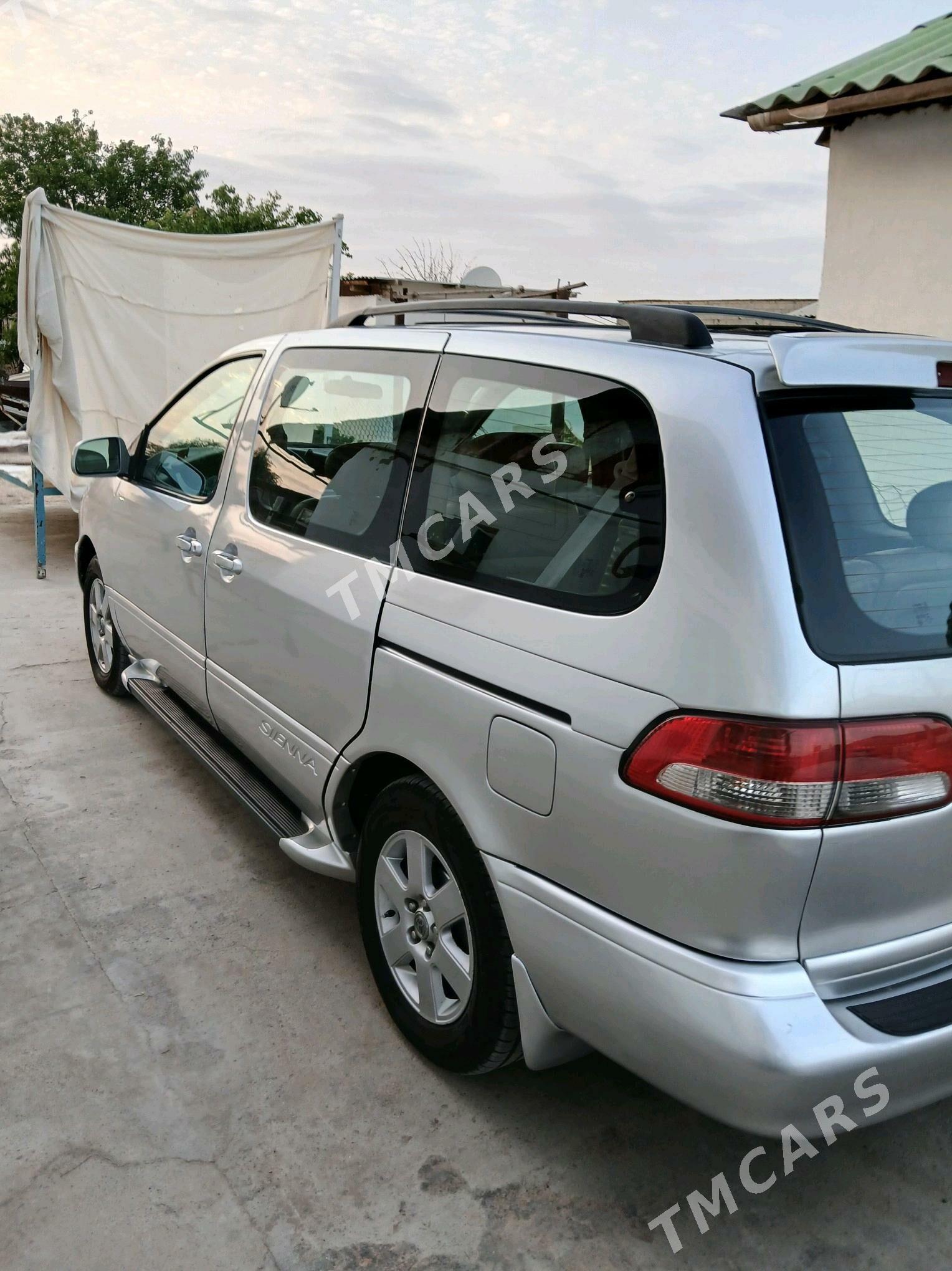 Toyota Sienna 2001 - 165 000 TMT - Ak bugdaý etraby - img 3