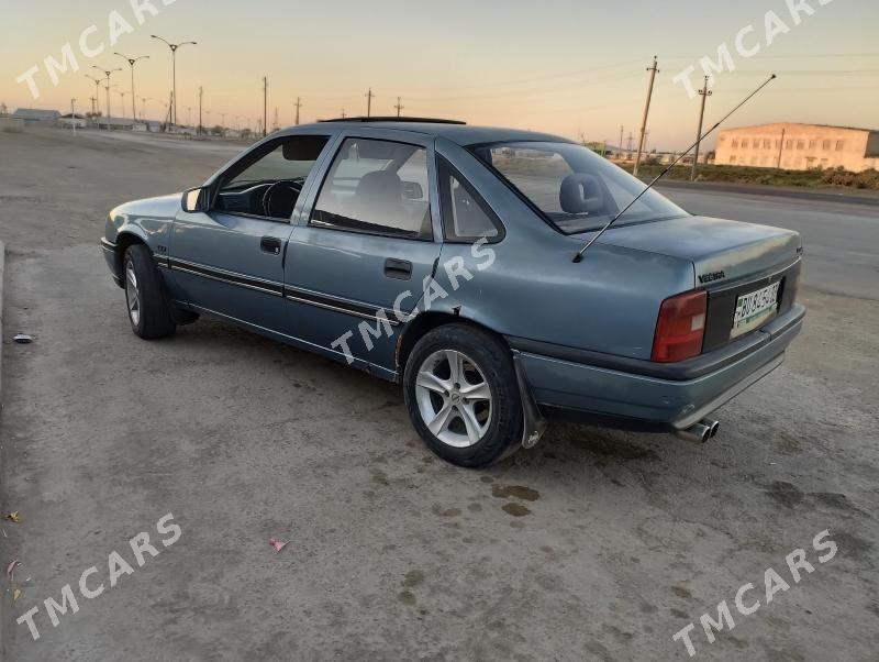 Opel Vectra 1989 - 22 000 TMT - Болдумсаз - img 4