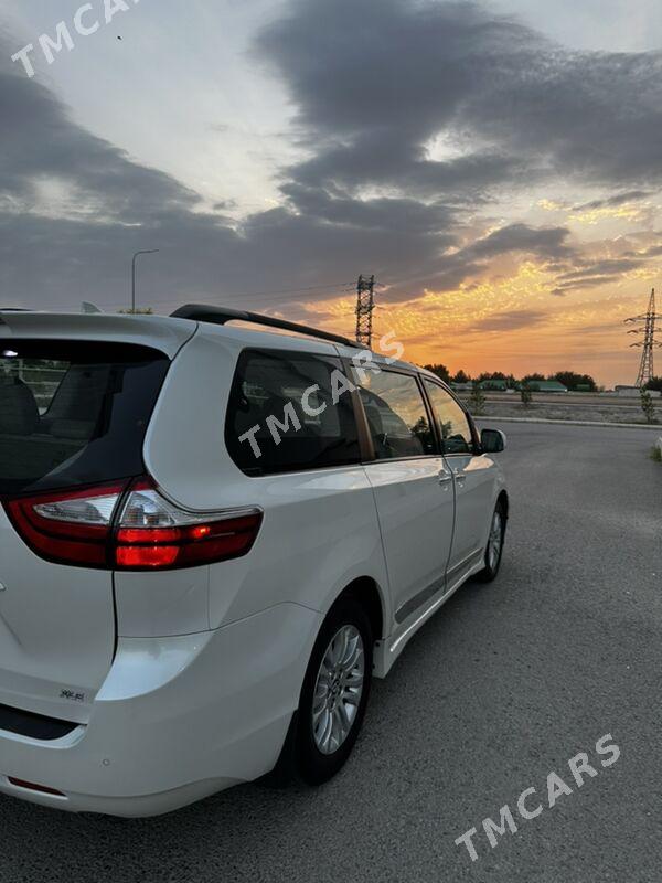 Toyota Sienna 2018 - 410 000 TMT - Aşgabat - img 2