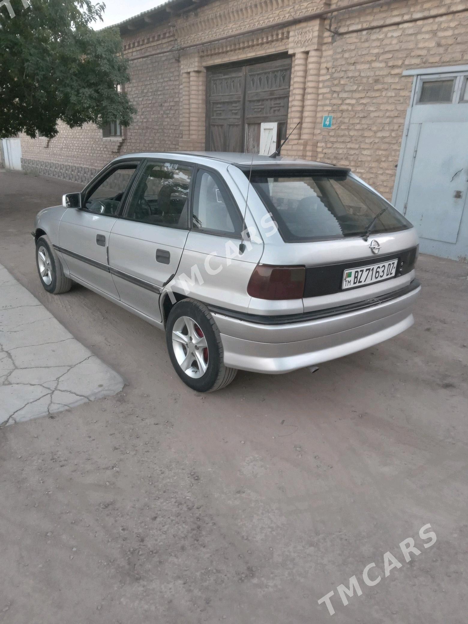 Opel Astra 1992 - 33 000 TMT - Boldumsaz - img 3