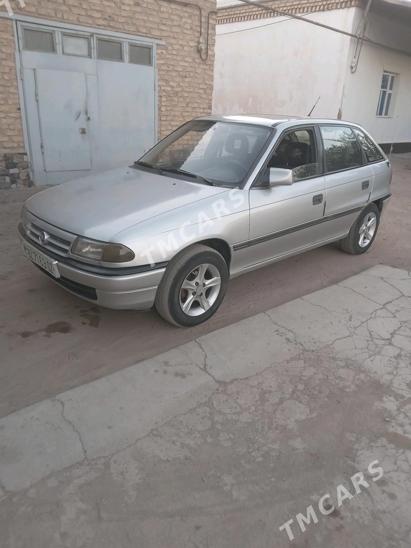 Opel Astra 1992 - 33 000 TMT - Болдумсаз - img 4