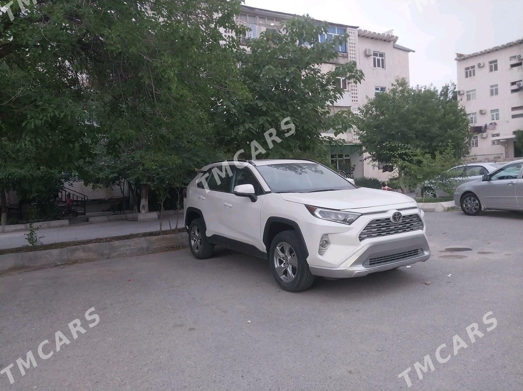 Toyota RAV4 2022 - 360 000 TMT - Aşgabat - img 3