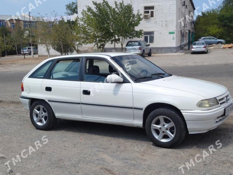 Opel Astra 1991 - 39 000 TMT - Туркменбаши - img 3