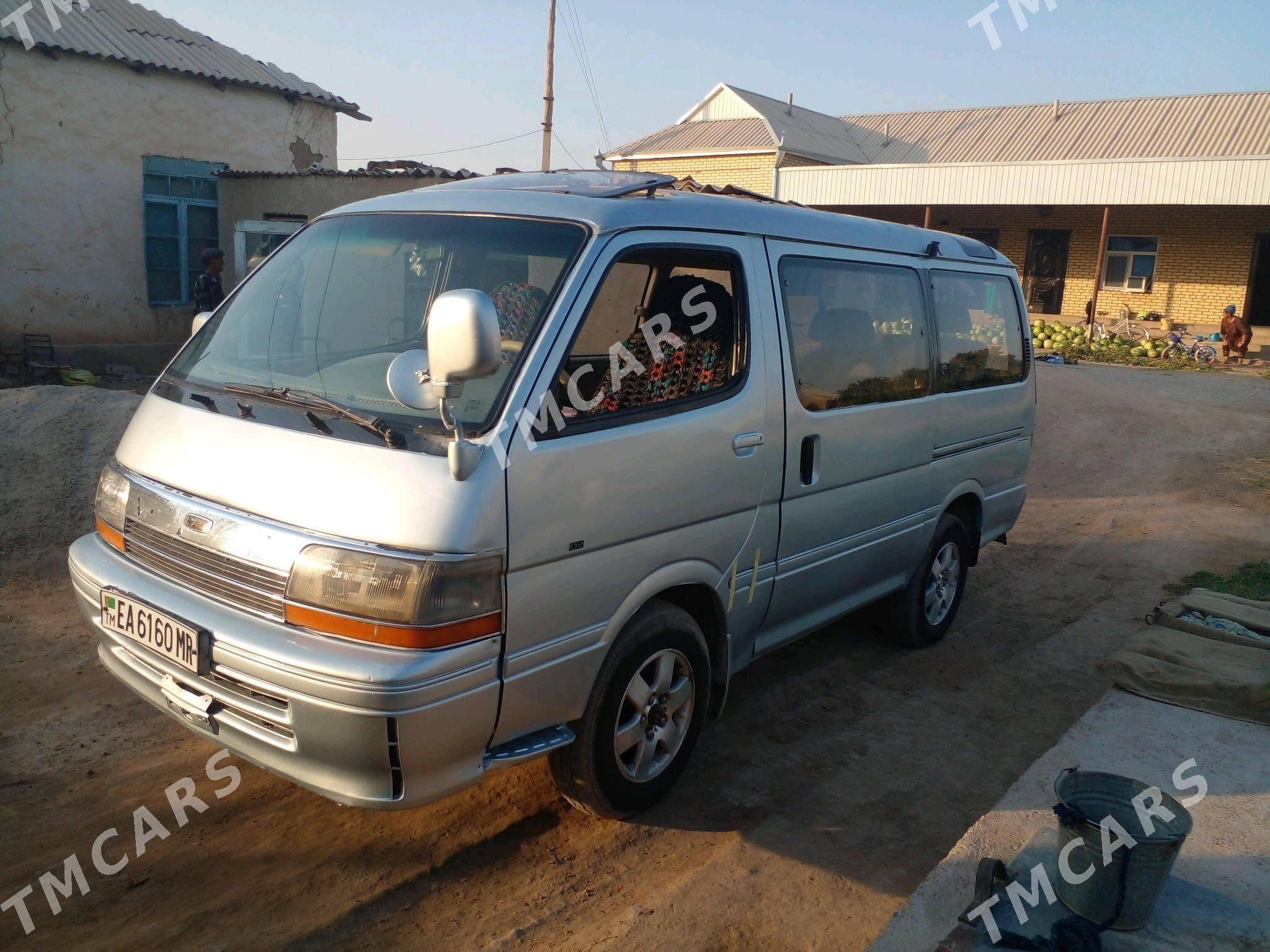 Toyota Hiace 1989 - 50 000 TMT - Векильбазар - img 4