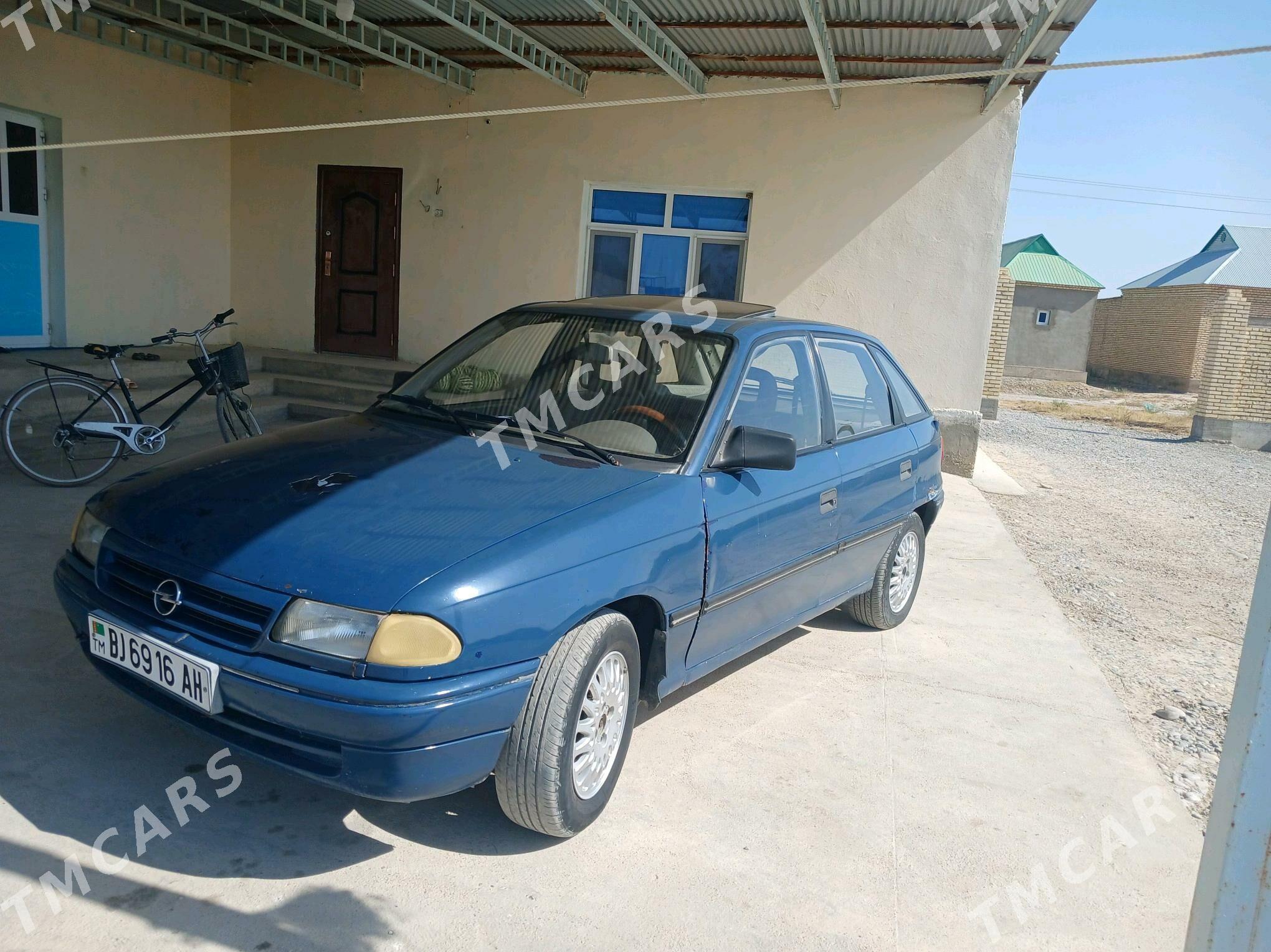 Opel Astra 1992 - 16 000 TMT - Кака - img 2