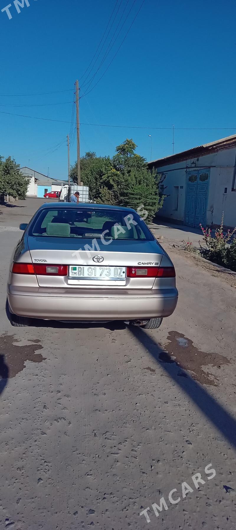 Toyota Camry 1999 - 120 000 TMT - Köneürgenç - img 2